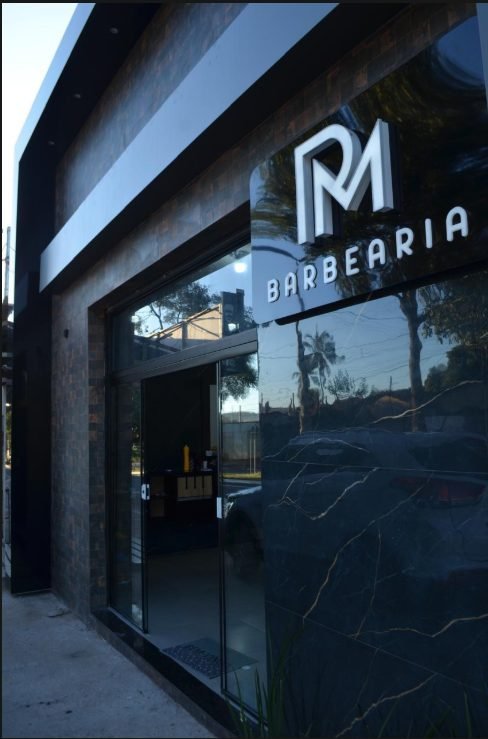 Fachada da RM Barbearia em Senador Canedo